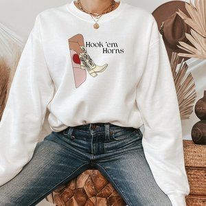 Ivory and Blush Pink Hook 'em Horns Cowgirl Boots Western Sweatshirt